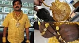 gol in - Center News Network collage of a man in a yellow shirt wearing heavy gold jewelry, with close-ups of gold chains and bracelets in the right panel