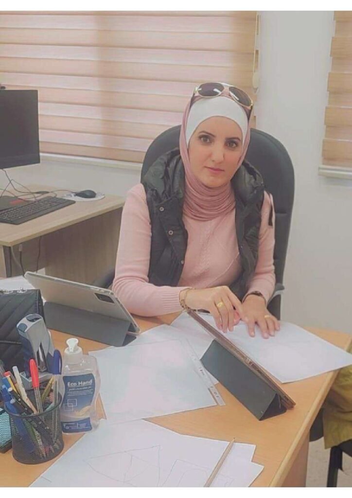 بين الأنوثة وصناعة الأثر… ملامح قيادة لا تشبه إلا نفسها و تستحق الإلهام