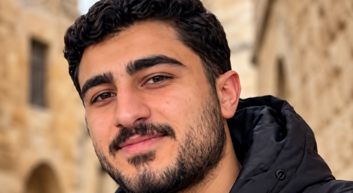 طالب الطب عون العدوان